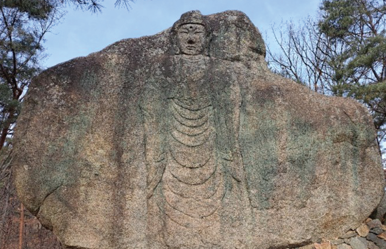 태학산 삼태마애불