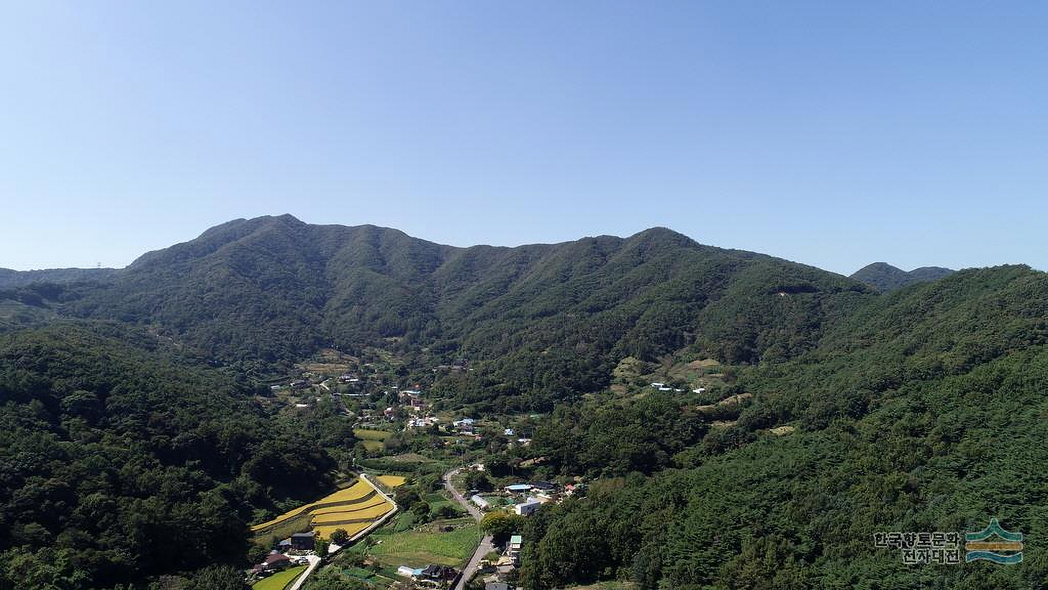 봉수산(鳳首山, Bongsusan)