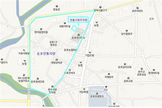 둔포시장위치는 둔포면사무소 북쪽방향으로 주차장및 시장이 형성되어 있습니다.